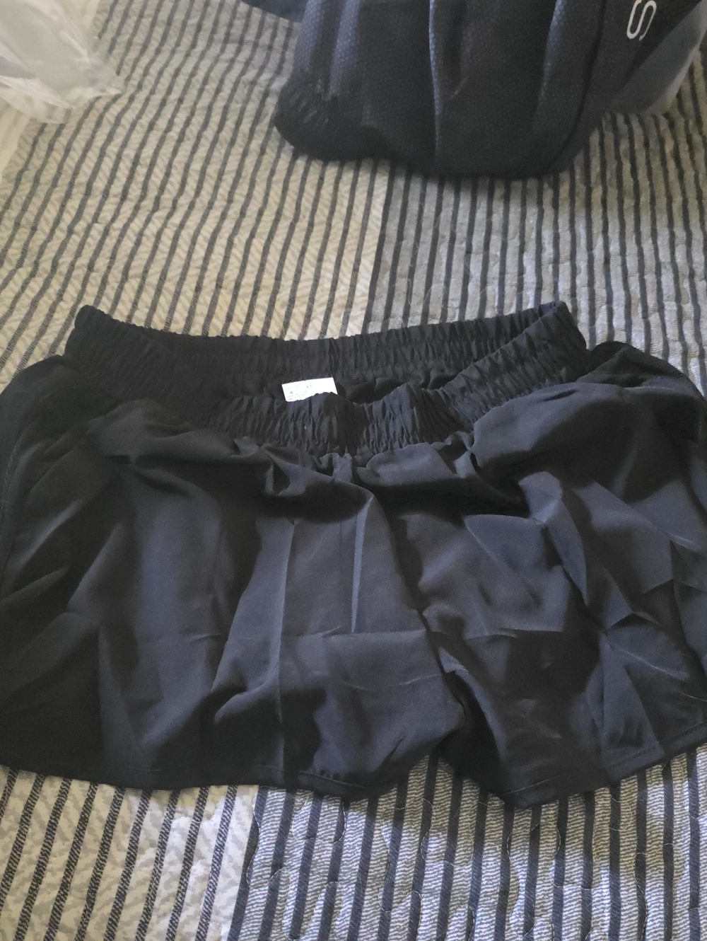 Black Women's Elastic Waist Shorts - Unbranded